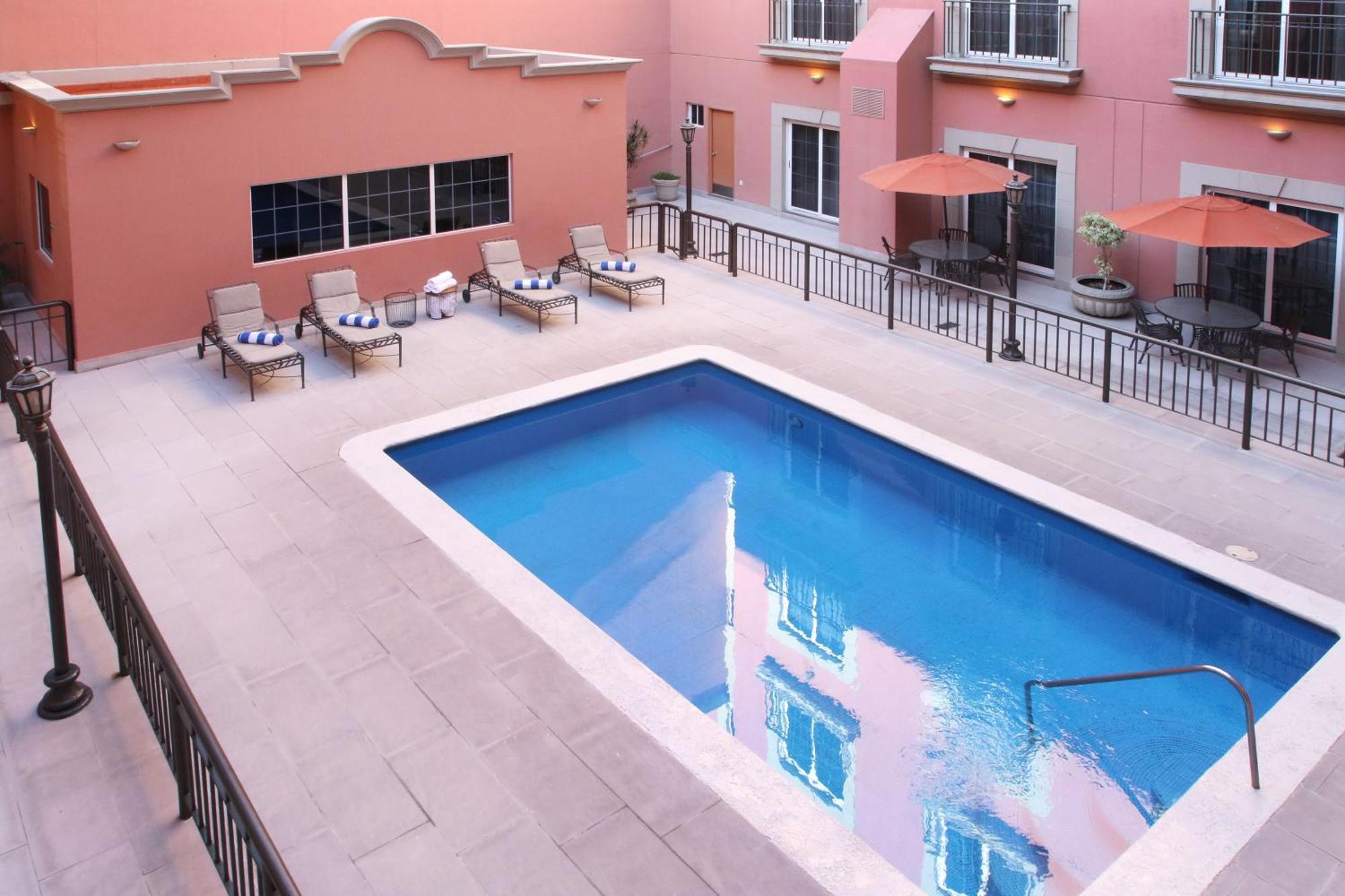 Holiday Inn Express Torreon By Ihg Dış mekan fotoğraf